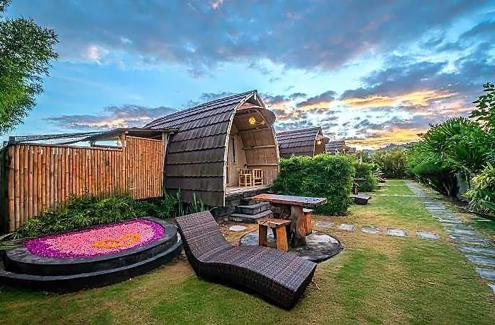 Tegal Bamboo & Private Hot Spring