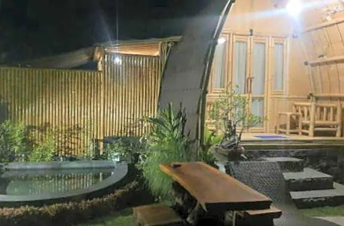 Tegal Bamboo & Private Hot Spring فندق 3*