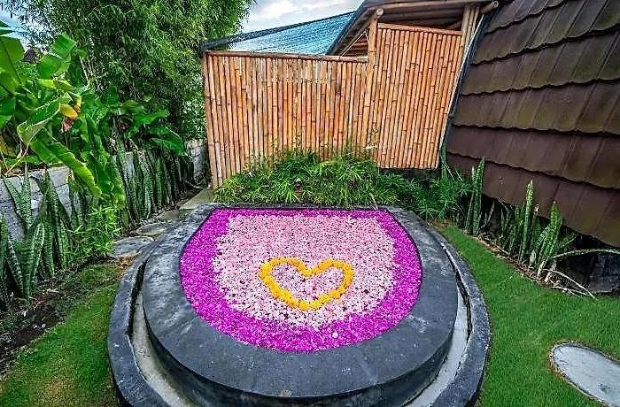 فندق Tegal Bamboo & Private Hot Spring 3*